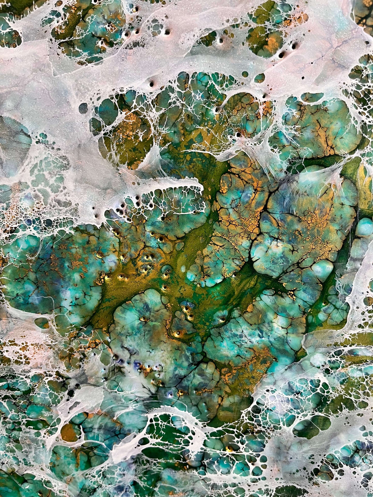 Fragment highlighting organic patterns in vibrant greens and soft whites, with a rippling, fluid feel